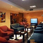 Jorge V Hotell 3*
