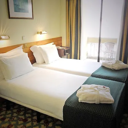 Hotel Jorge V 3*